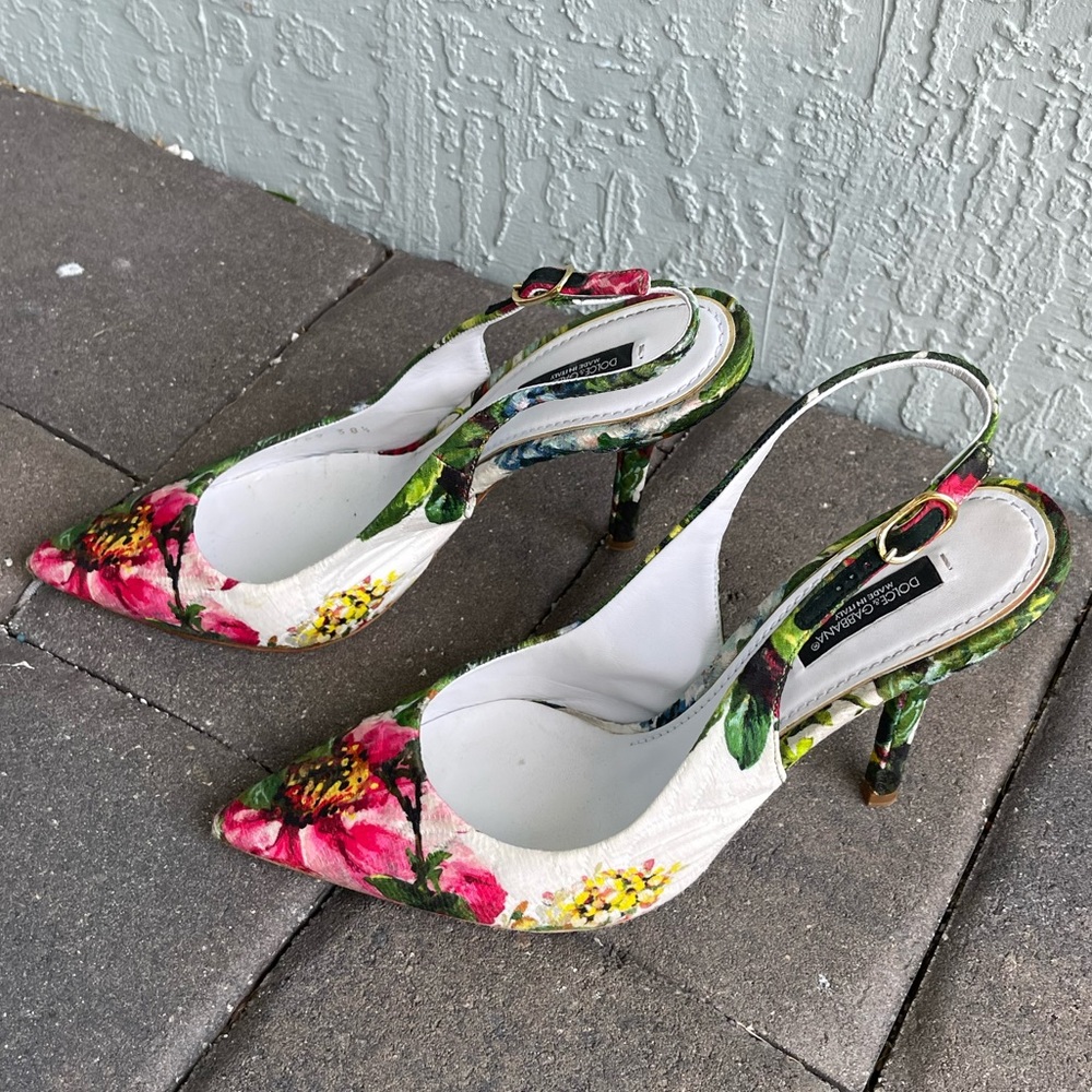 Dolce&Gabbana Multicolor Floral Print Slingback Pointed Toe Sandals Size EU 38.5
